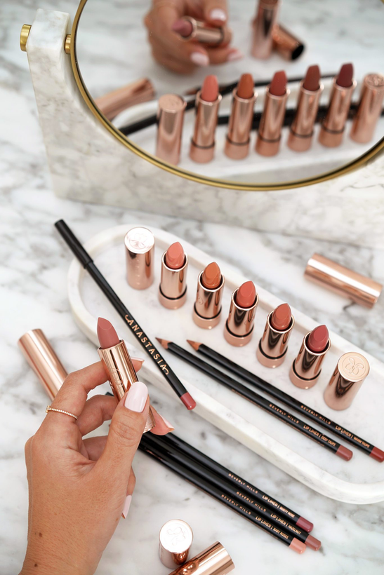 ست آرایشی چشم و لب برندآناستازیا مدل SOFT GLAM DELUXE TRIO